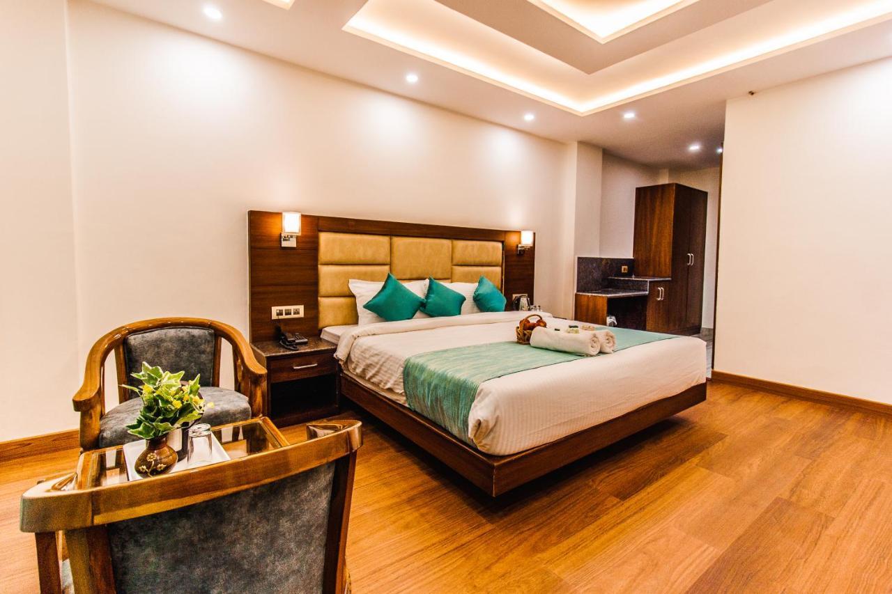Hotel Misty Mountain Manali Esterno foto