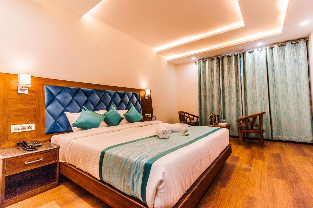 Hotel Misty Mountain Manali Esterno foto