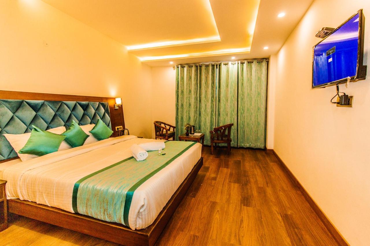 Hotel Misty Mountain Manali Esterno foto