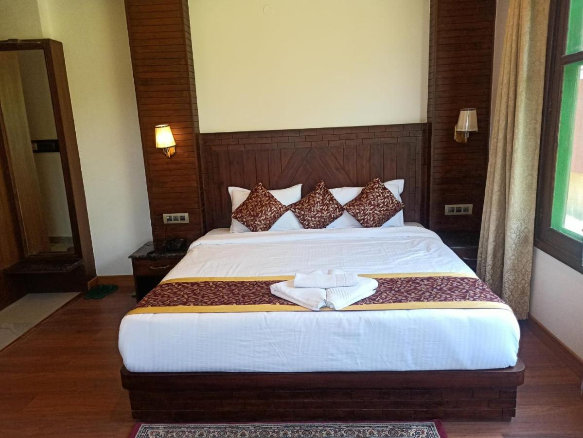 Hotel Misty Mountain Manali Esterno foto